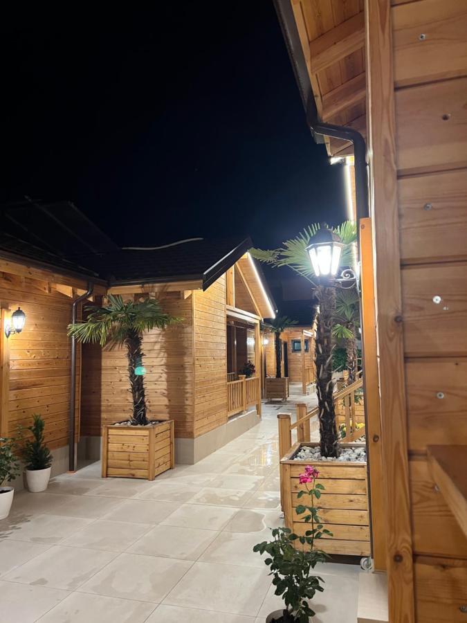 Bujtina Siar Hotel Pogradec Bagian luar foto
