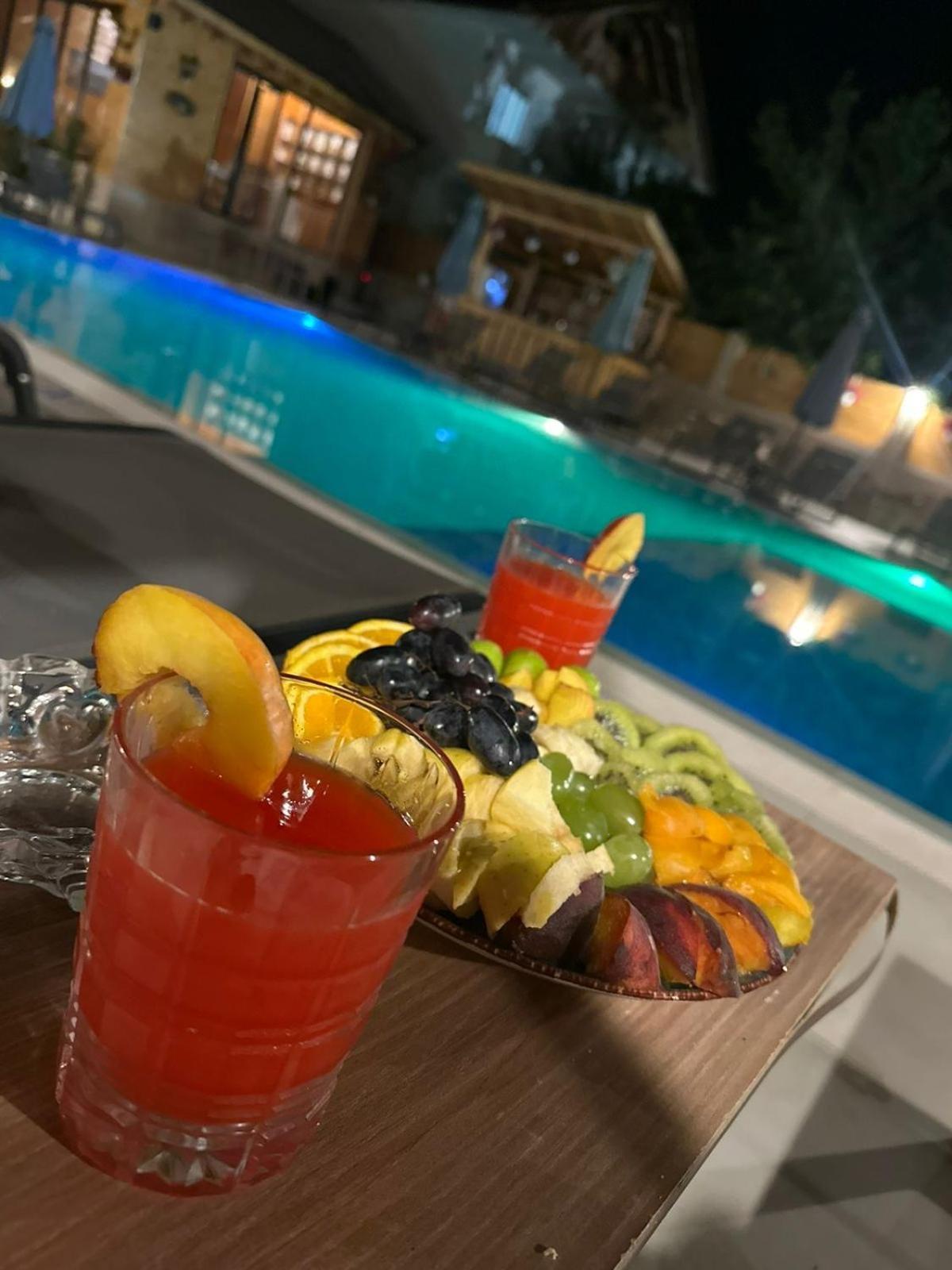 Bujtina Siar Hotel Pogradec Bagian luar foto